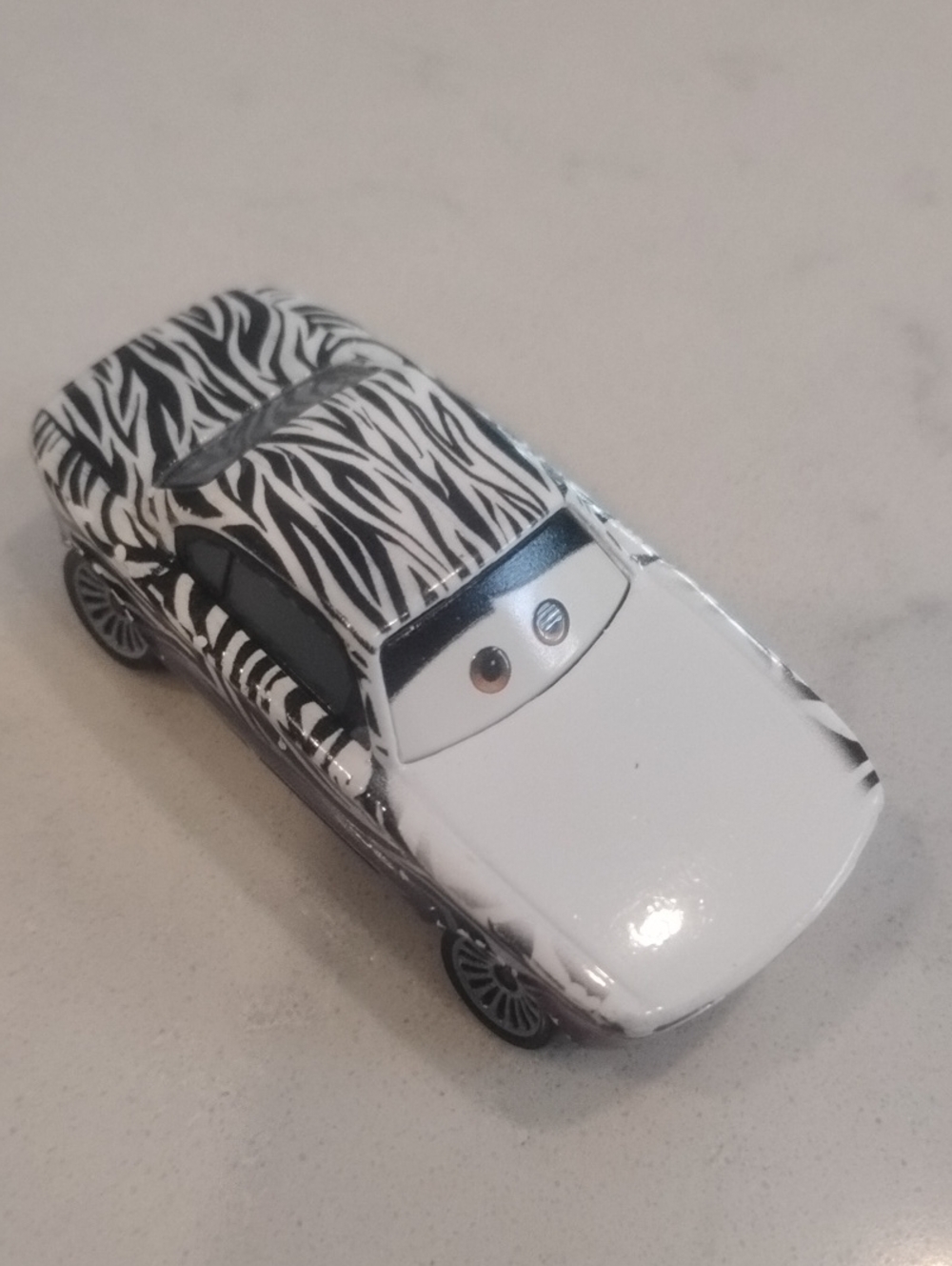 Pixar Cars Kay Pillar-Durev Die-cast